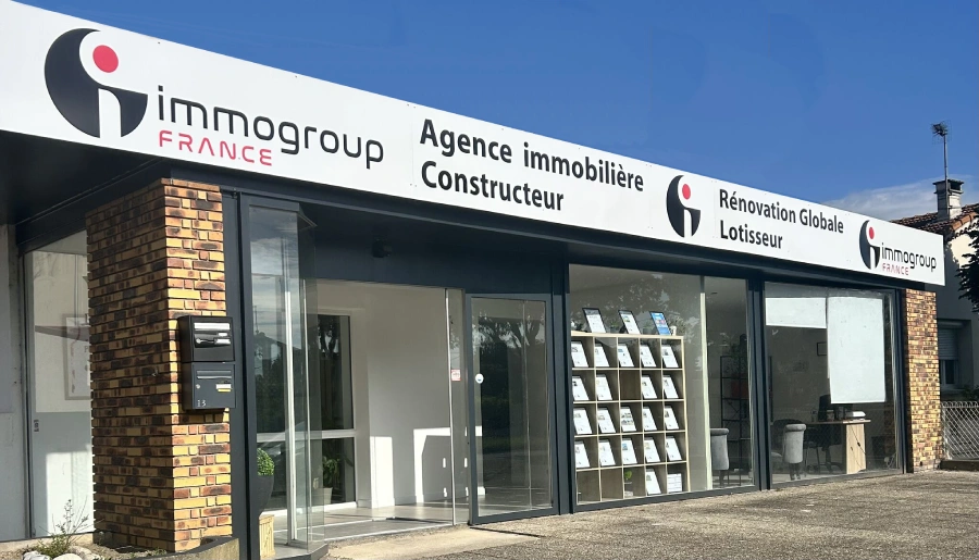 Photo Exterieur Immogroup Avec Enseigne